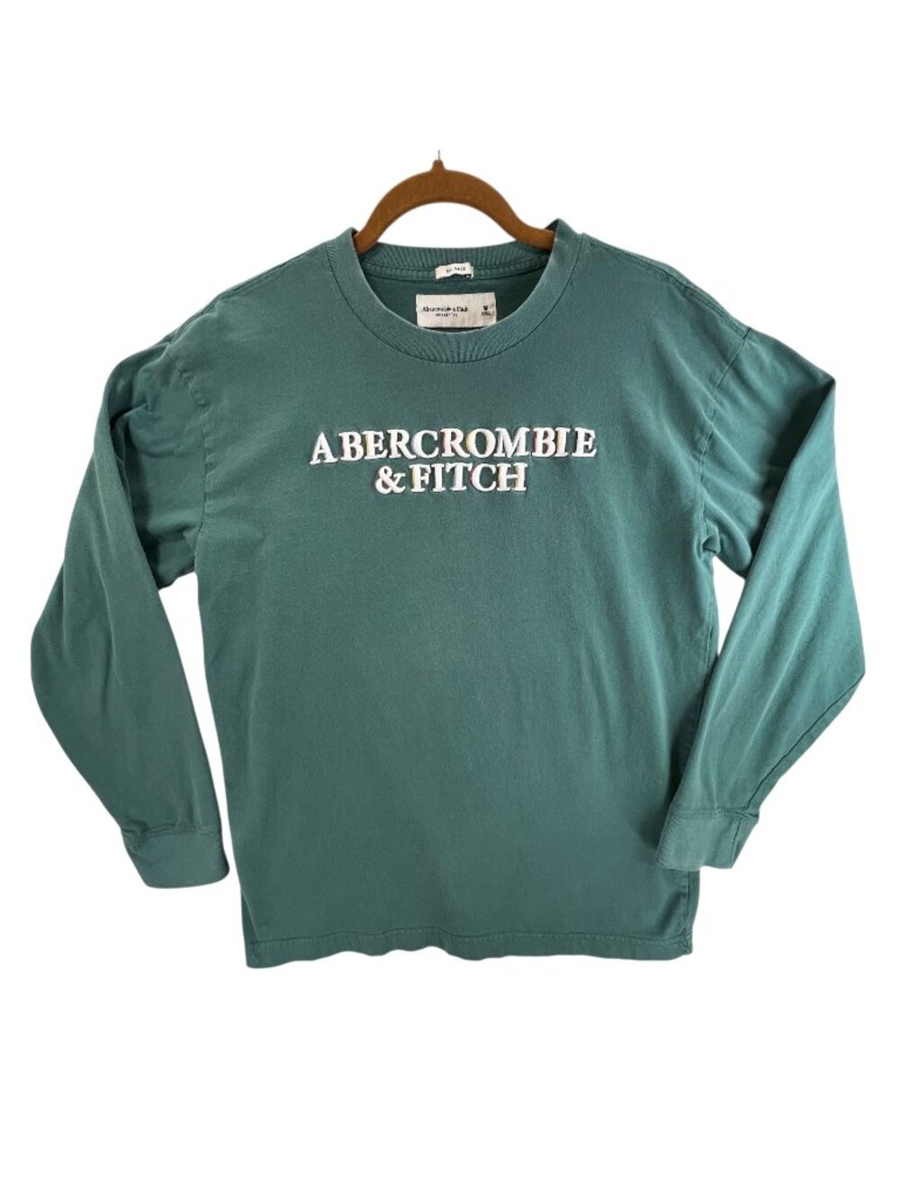 Abercrombie & Fitch Long Sleeve Tee Raised Logo Embroidered M Relaxed Soft